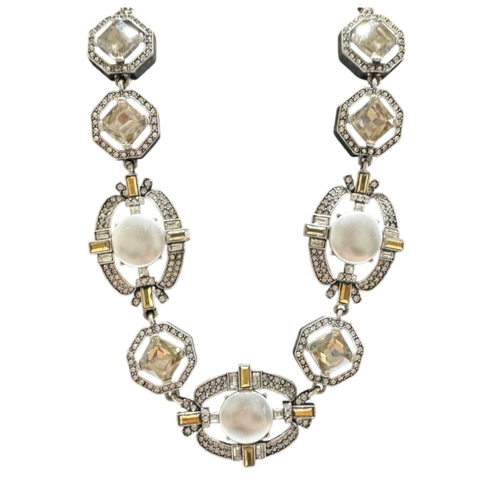 Stunning statement White House Black Market necklace